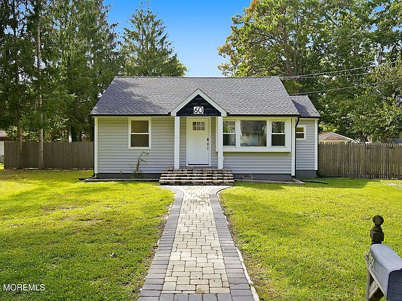 2nd image of 60 Crest Drive