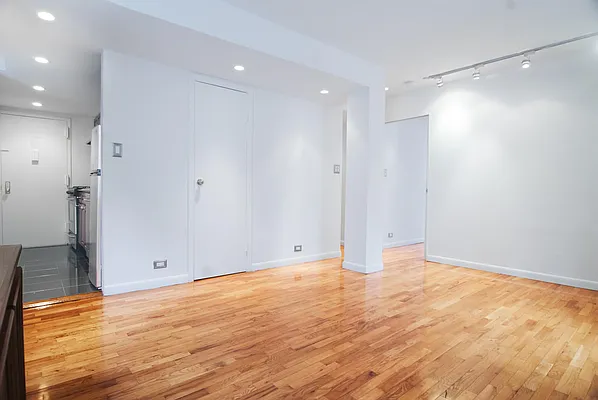 Rented by WAM Partners - William Moses Co. | media 20