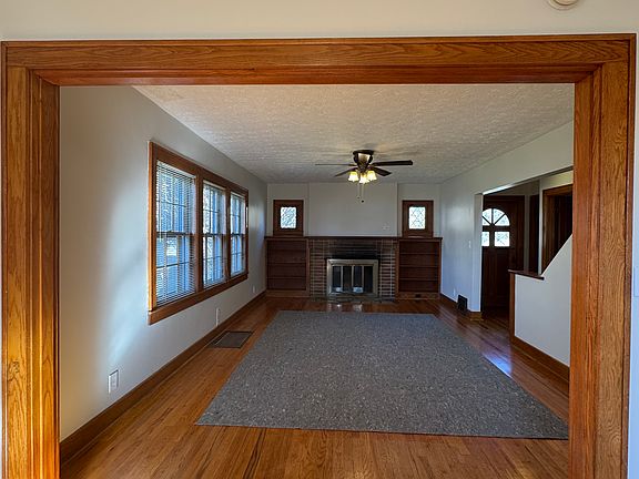 3rd image of 109 Lonas Dr