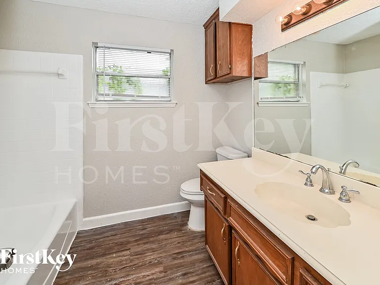 13706 Oleoke Ln — Photo 14