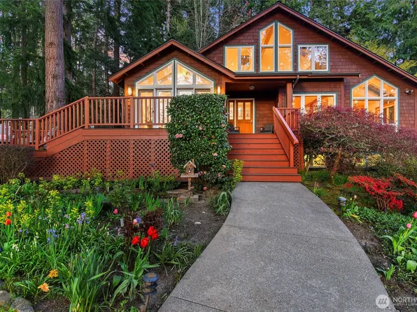 15068 Komedal Road NE, Bainbridge Island, WA 98110