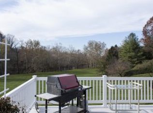 1329 Beaconfield Ln, Lancaster, PA 17601