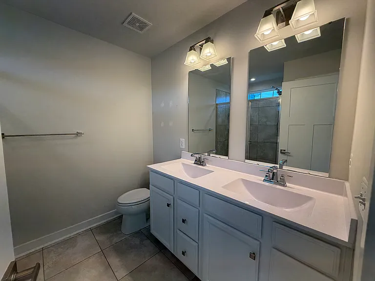 927 Ericcson Ln — Photo 10