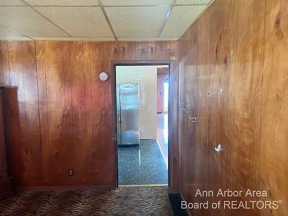 4th image of 872 Lamay Ave