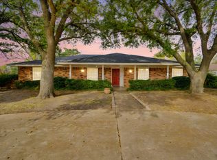 214 Willow Creek Ln, Ovilla, TX 75154