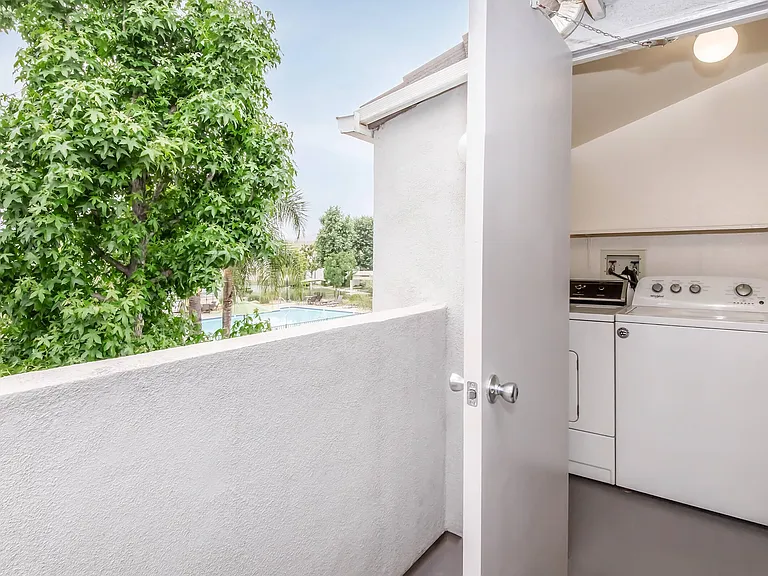 Palm Court Apartment Homes — Photo 29