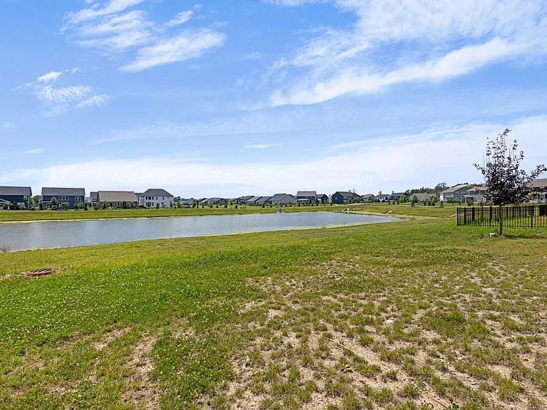 165 Cape May Dr — Photo 55