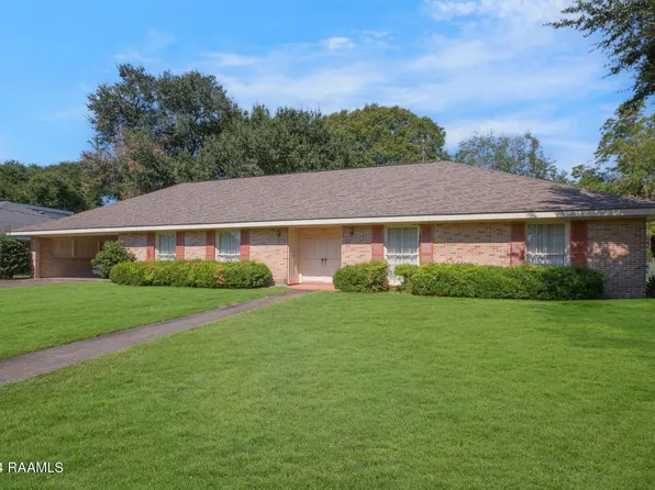 102 Robert Dr, Lafayette, LA 70506