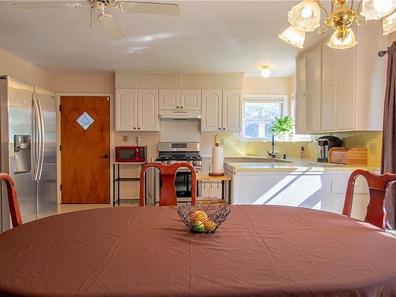 5th image of 5566 Korth St