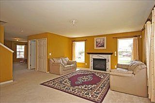 4th image of 8277 S Warwick Ct