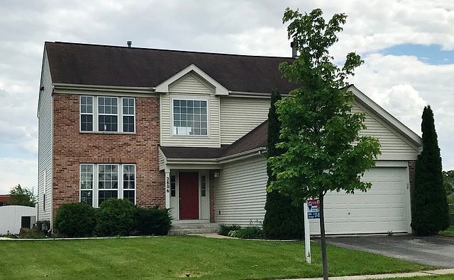 1st image of 2806 E Bridleway Ct