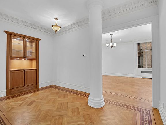 4th image of 135 Central Park W APT 5SR