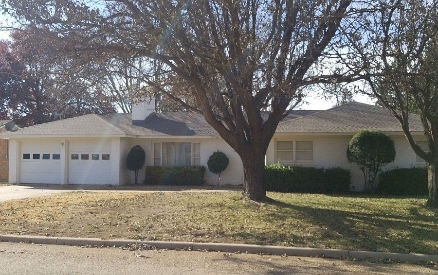 1st image of 1707 E 8th St