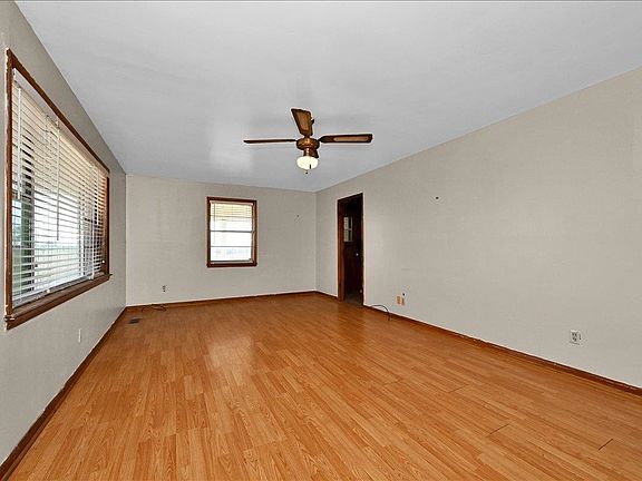 3rd image of 2054 County Road 798