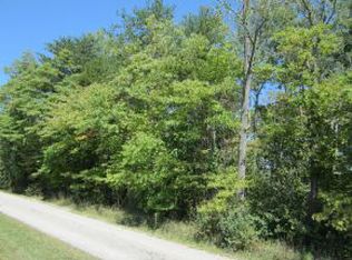 9082 Axsom Branch Rd, Nashville, IN 47448