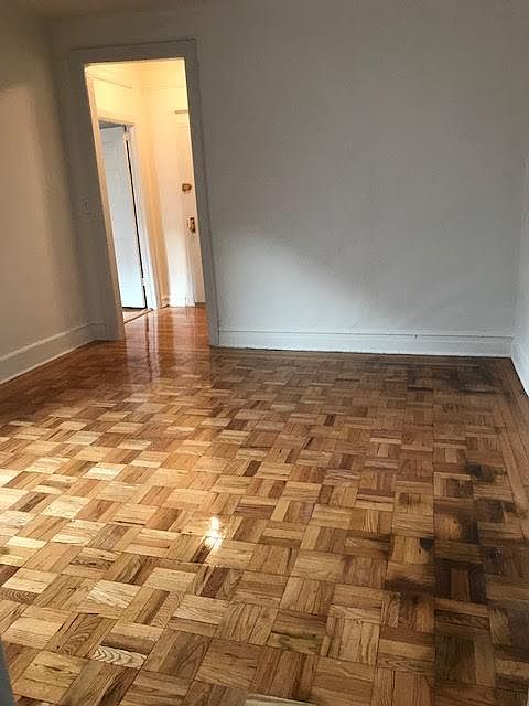 2nd image of 2835 Bainbridge Ave APT B2