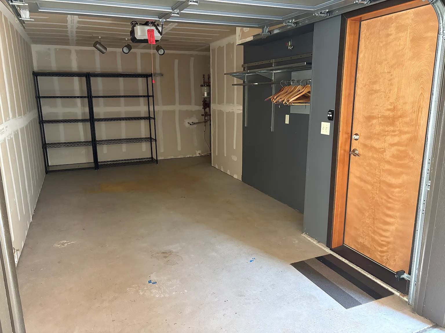 2 bed, 1.5 bath, 900 sqft, $3,750 — Photo 4