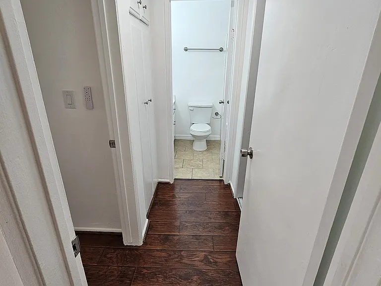 1202 N Fuller Ave #7 — Photo 11