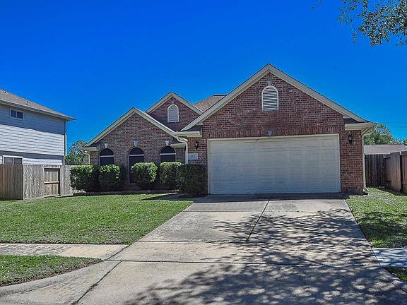3rd image of 815 Turtle Creek Dr