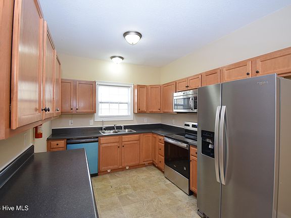4th image of 2320 Decorah Ct