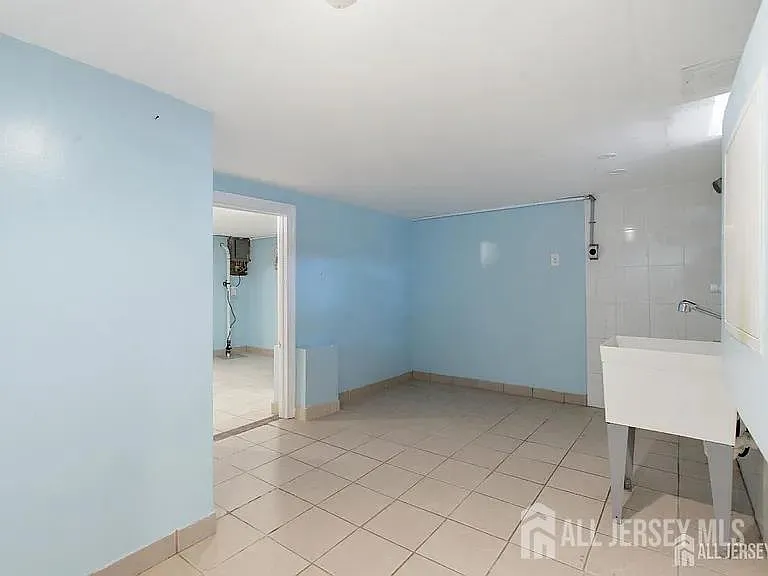 25 Langley Pl — Photo 21