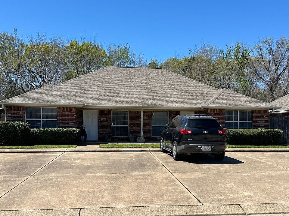 2nd image of 2806 Hard Rock Cir