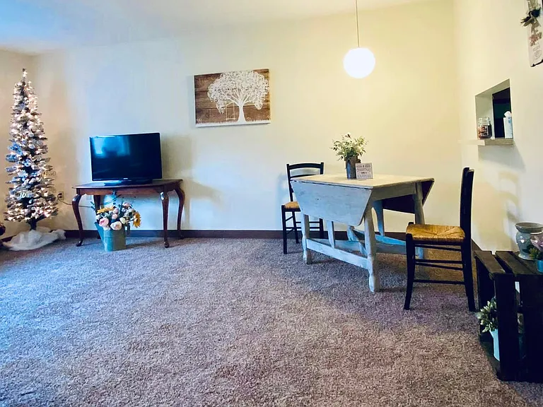 Maryvale Apartments — Photo 3