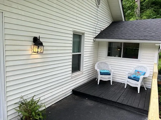 4401 Strawberry Plains Pike — Photo 5