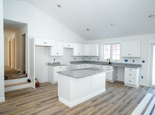 216 Holtshire Rd, Orange, MA 01364