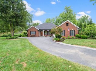 6146 Mariwood Ln, Cincinnati, OH 45230