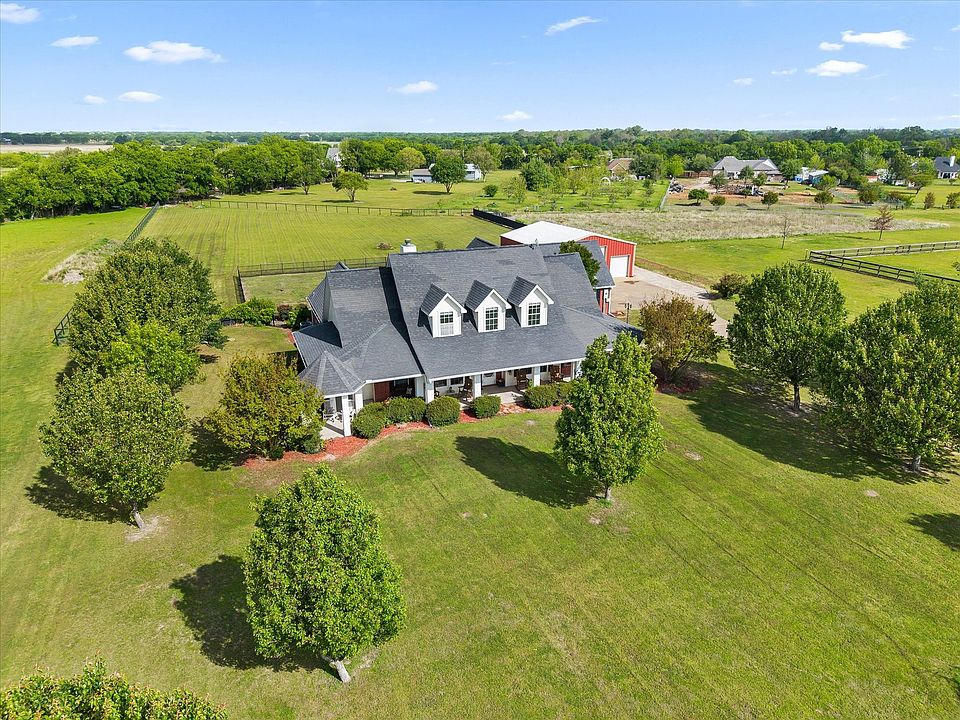 1st image of 3858 Chelsea Way