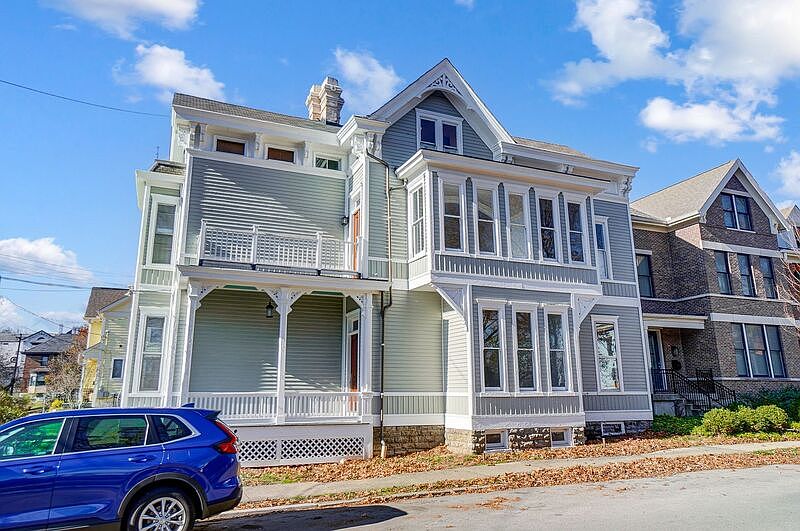 1st image of 2701 Cleinview Ave #2