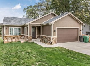 5205 NW Torgerson Dr, Des Moines, IA 50310