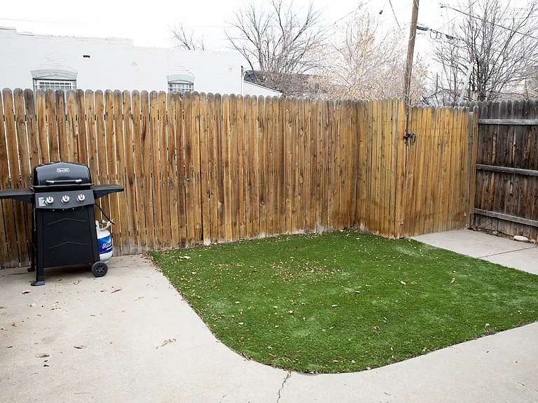 3247 W Conejos Pl — Photo 16