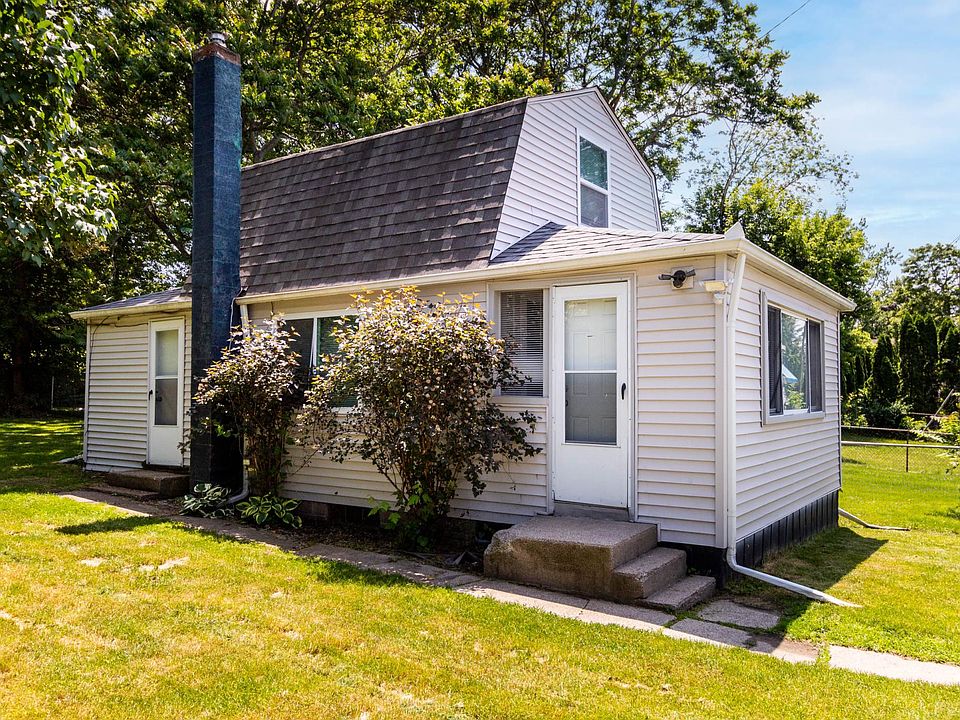 1315 E Lake Dr, Novi, MI 48377 Zillow