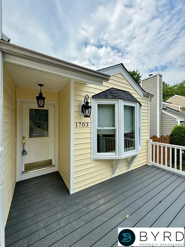 3 bed, 2.0 bath, 1424 sqft, $2,250 — Photo 3
