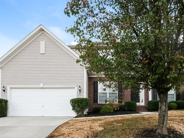 7215 Hathaway Ct, Harrisburg, NC 28075