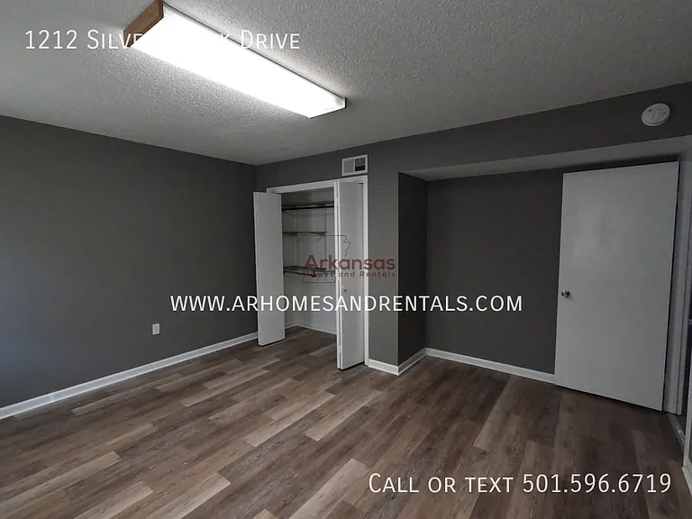 1212 Silver Creek Dr — Photo 25