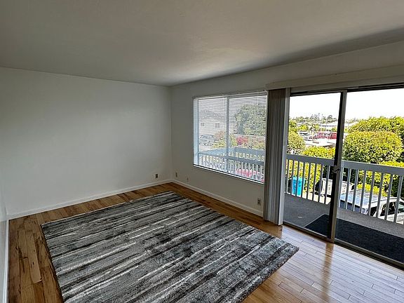 3rd image of 803 Anita Ave APT 4