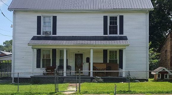 2nd image of 518 Johnson Ave