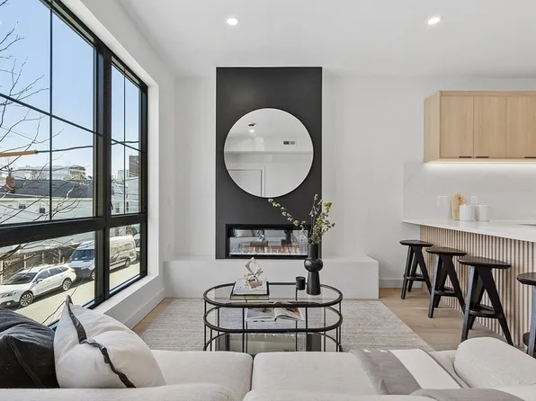 131 5th St #3, Cambridge, MA 02141