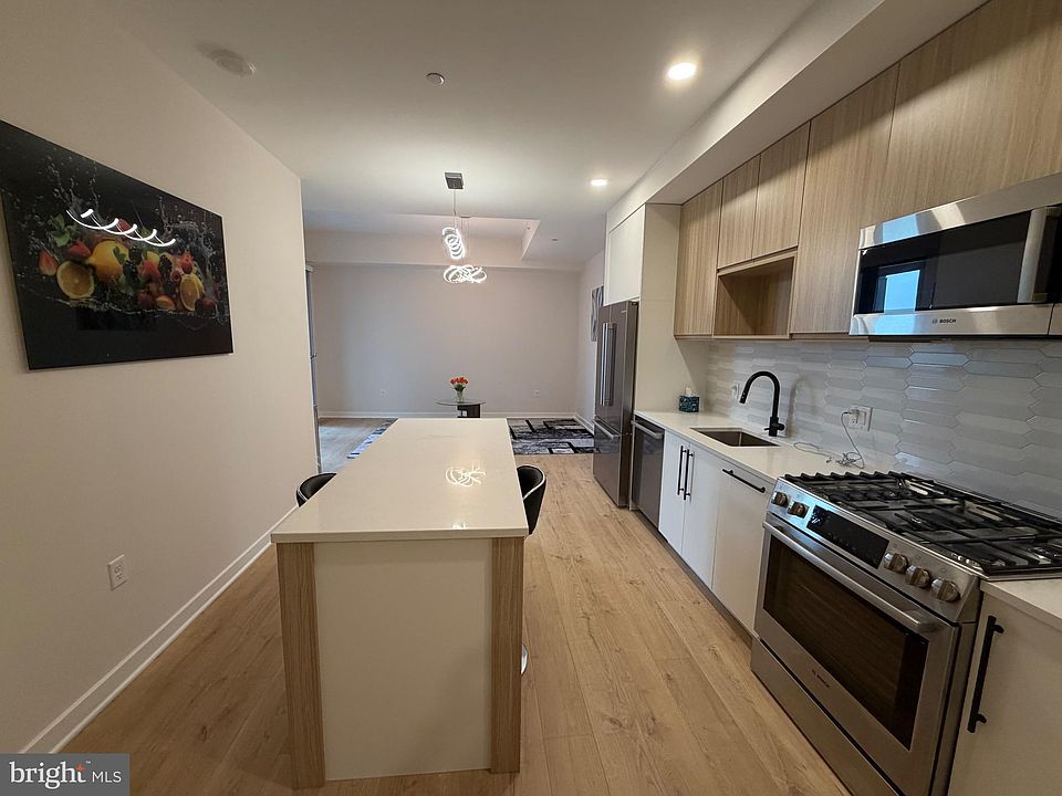 1st image of 255 W Falls Station Blvd #1006