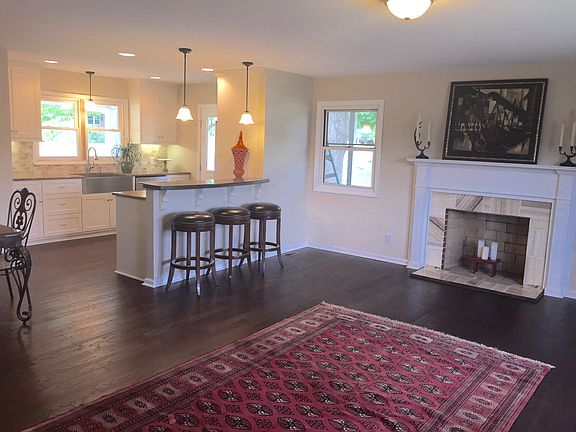 5th image of 701 Crescent Cir