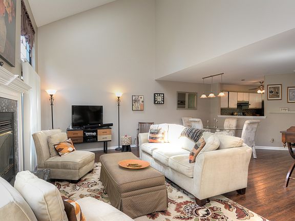 5th image of 223 Wildwood Ct