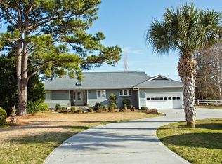 134 Hunting Bay Dr, Swansboro, NC 28584
