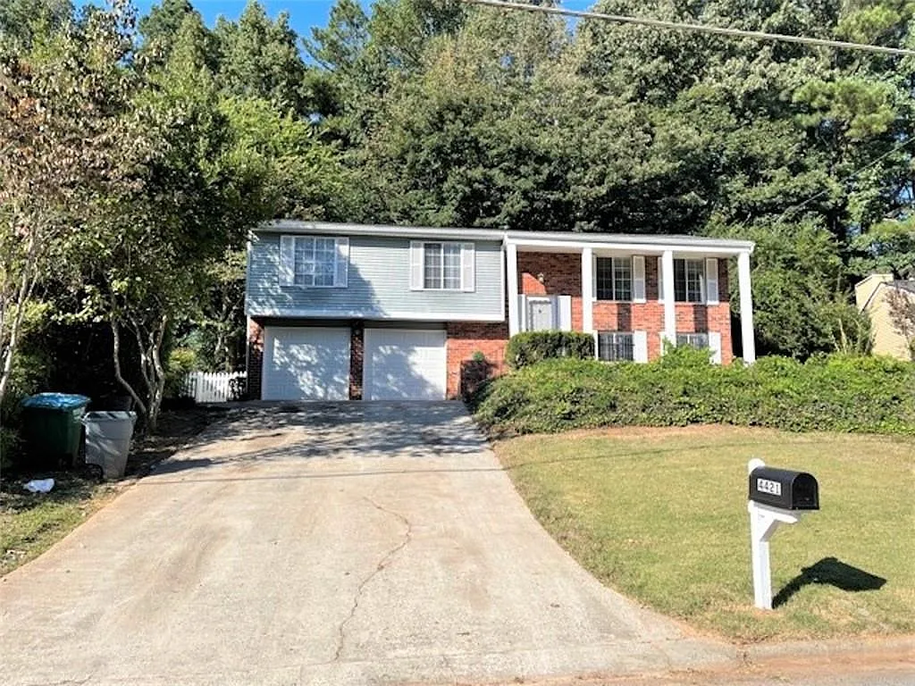4 bed, 3.0 bath, 1999 sqft, $2,500 — Photo 1