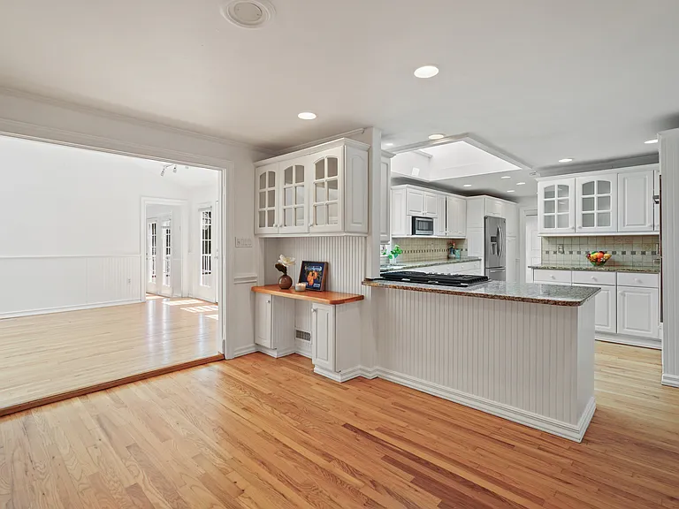 141 Idlewood Dr — Photo 5