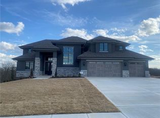 3419 NE 102nd St, Kansas City, MO 64155