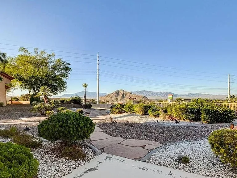 10504 Linden Wood Ct — Photo 7