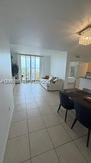 215 SW 42nd Ave #1007 — Photo 31